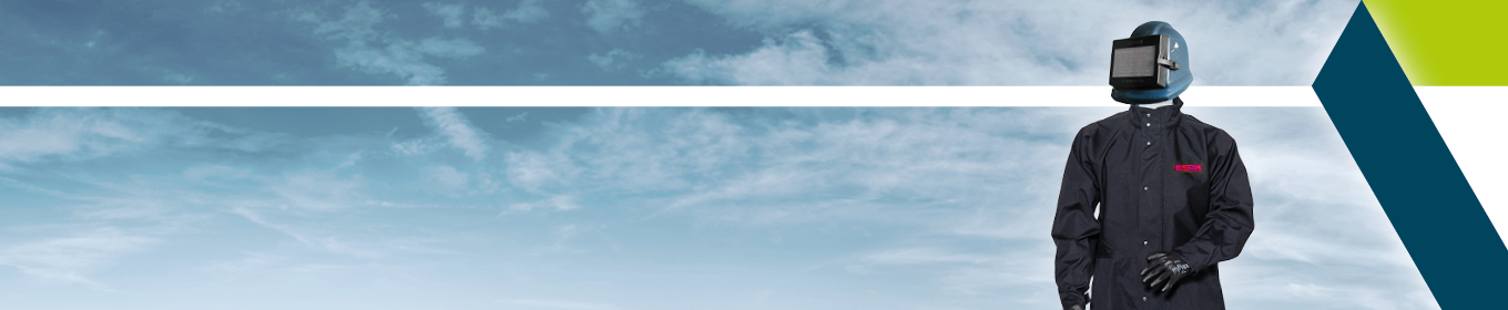 Headerbild für die Produktkategorie Strahlerschutz mit Abbildung von Strahlerschutzanzug und -helm